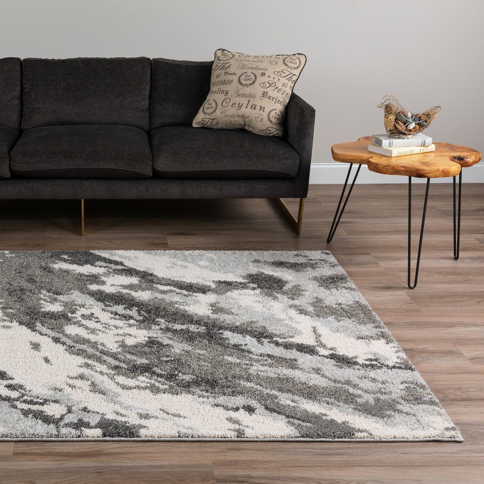 Rocco RC3 Silver Rug - Baconco