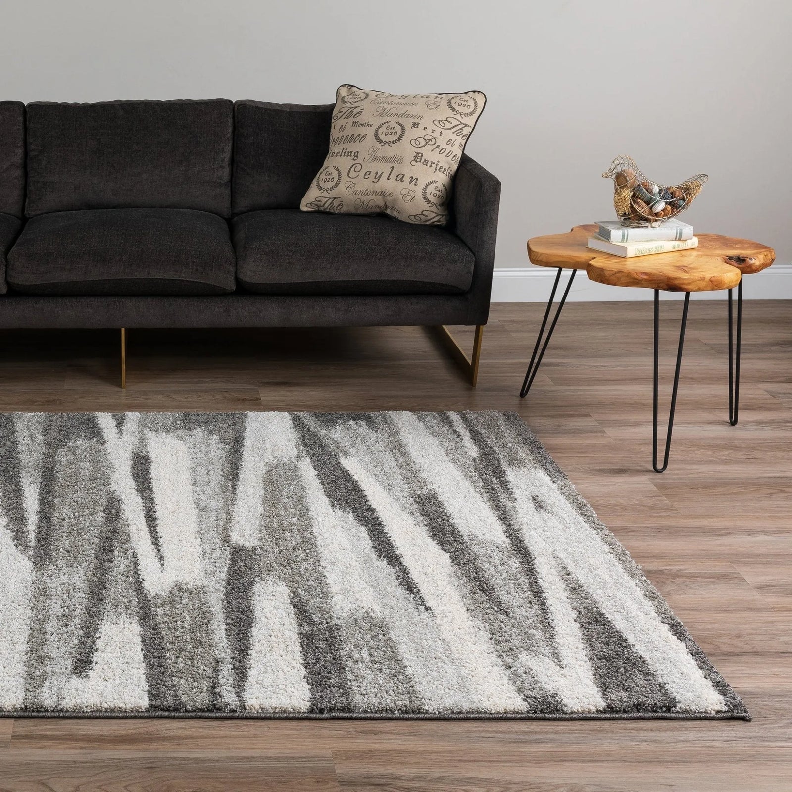 Rocco RC7 Charcoal Rug - Baconco