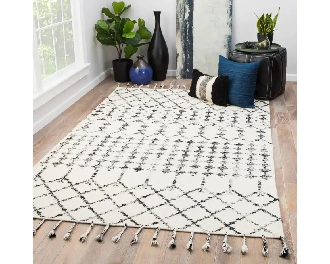 Adair ADA02 Riot Ivory / Black Rug - Baconco