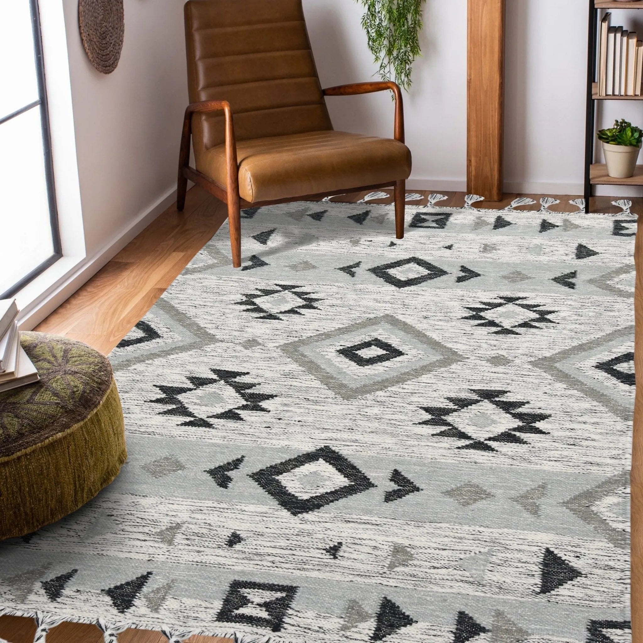 Artifacts ARI-3 Silver Rug - Baconco