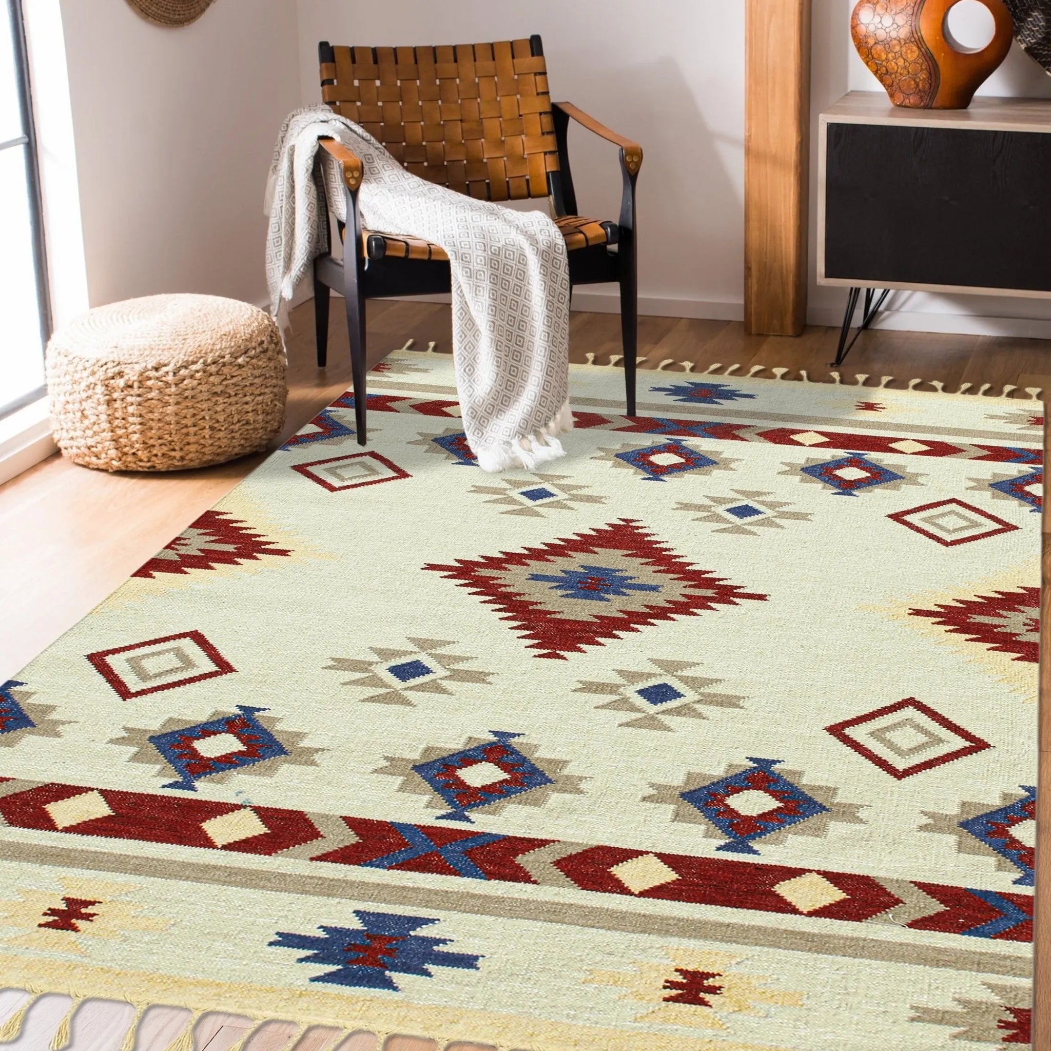 Artifacts ARI-6 Red/Ivory Rug - Baconco