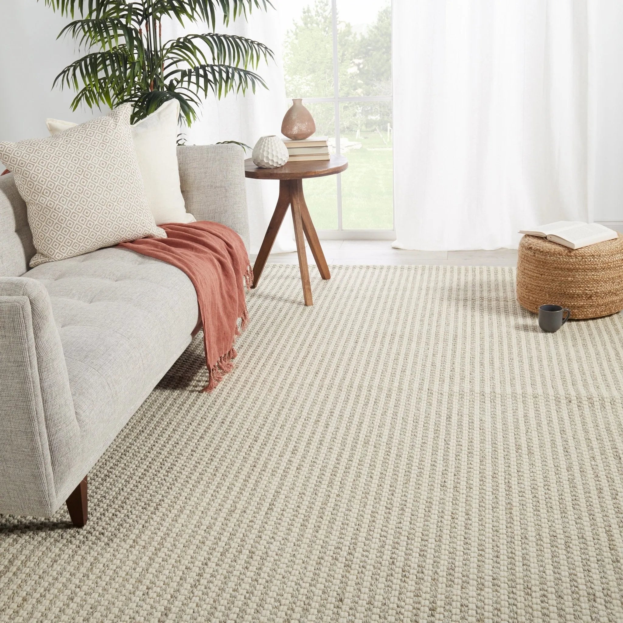 Bombay Bob01 Fetia Cream/Light Taupe Rug - Baconco