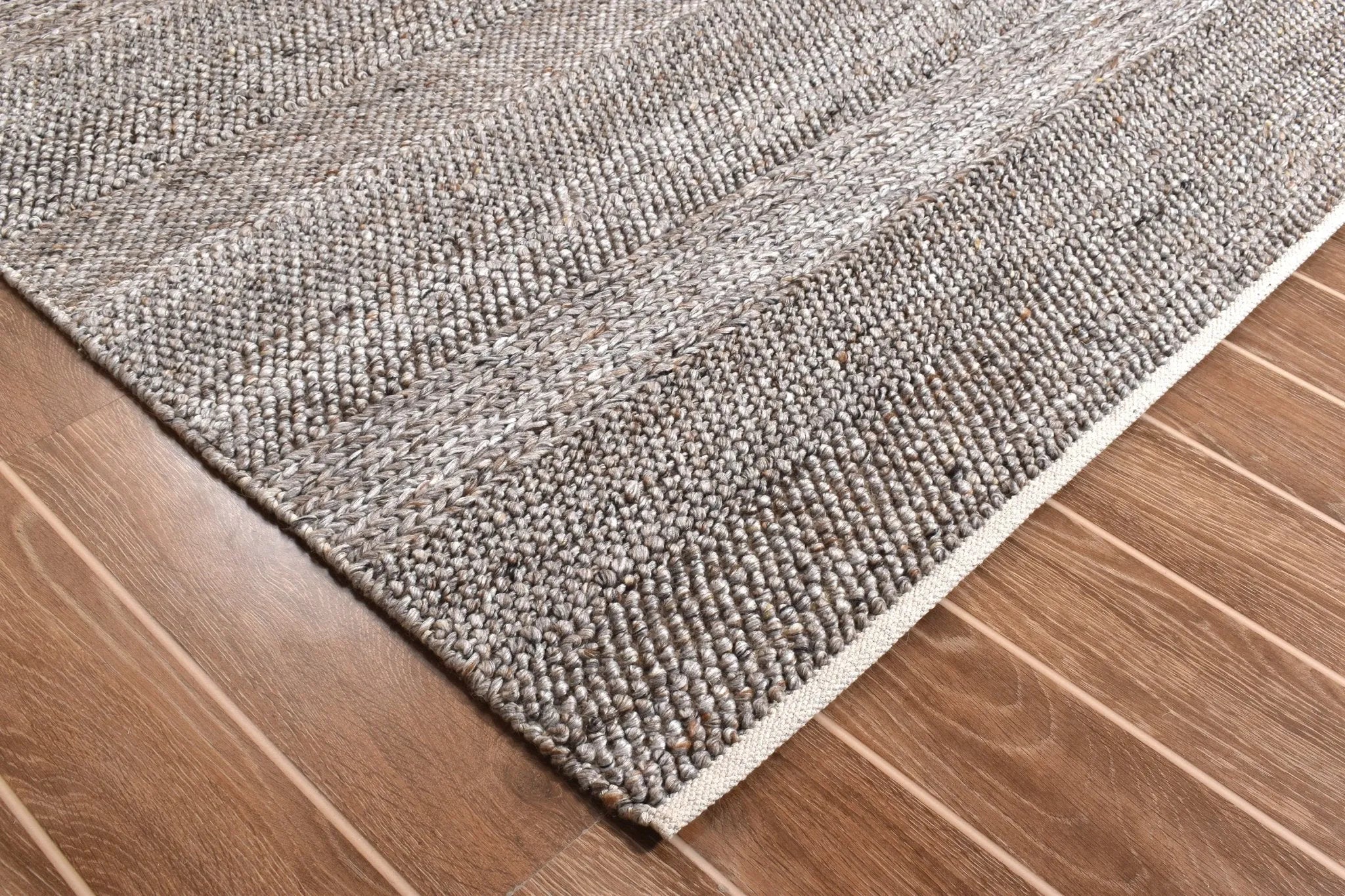 Chunky 5 Natural/Brown Rug - Baconco