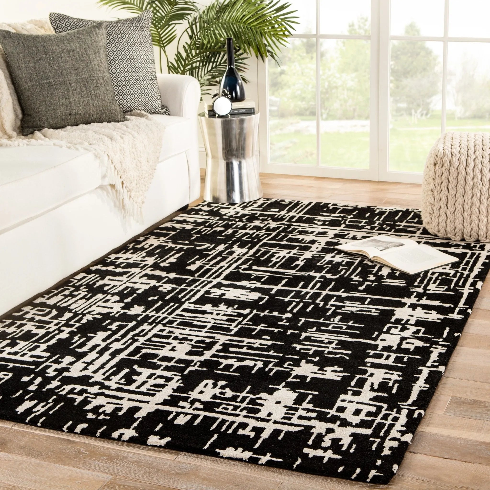 Clayton CLN16 Pals Black/Cream Rug - Baconco