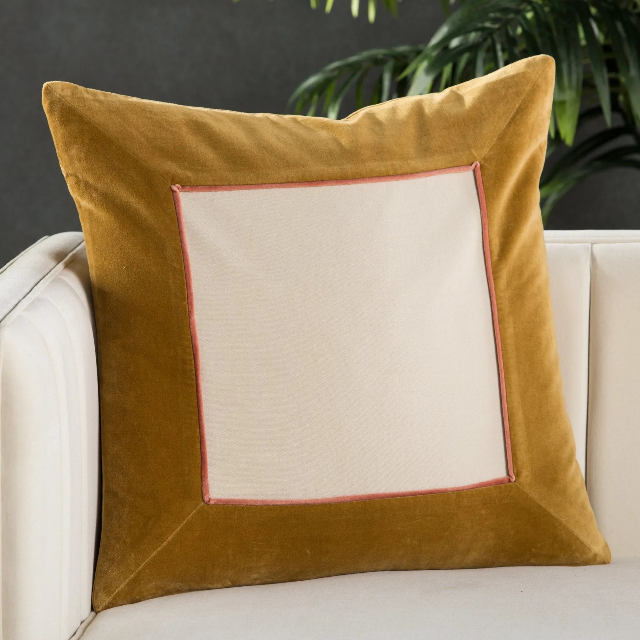 Emerson Ems13 Hendrix Gold Cream Pillow - Baconco