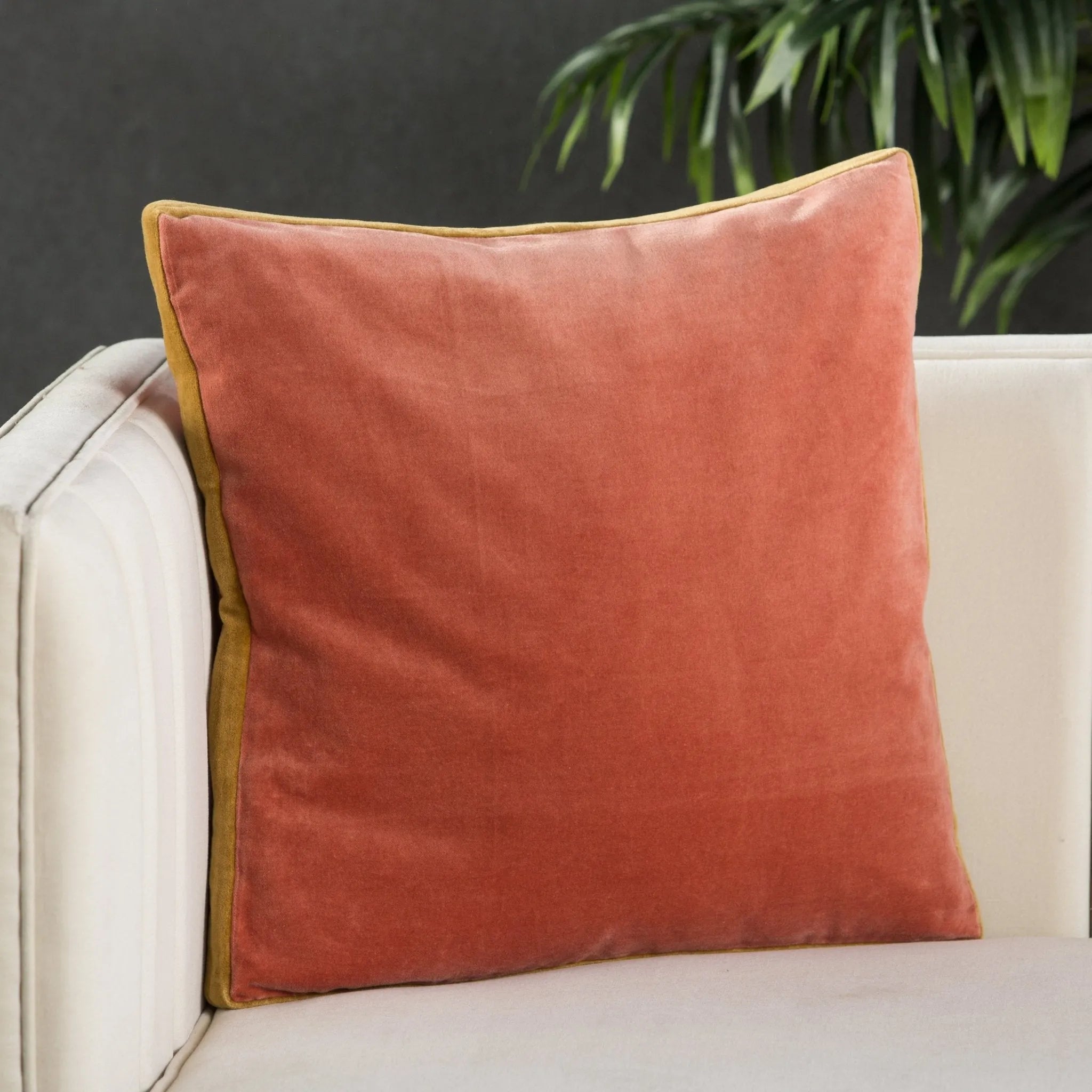 Emerson Ems14 Bryn Pink Gold Pillow - Baconco