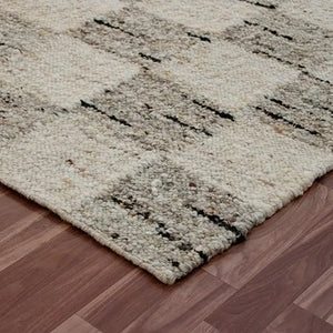 Kingston 82173WBL White/Black Rug - Baconco