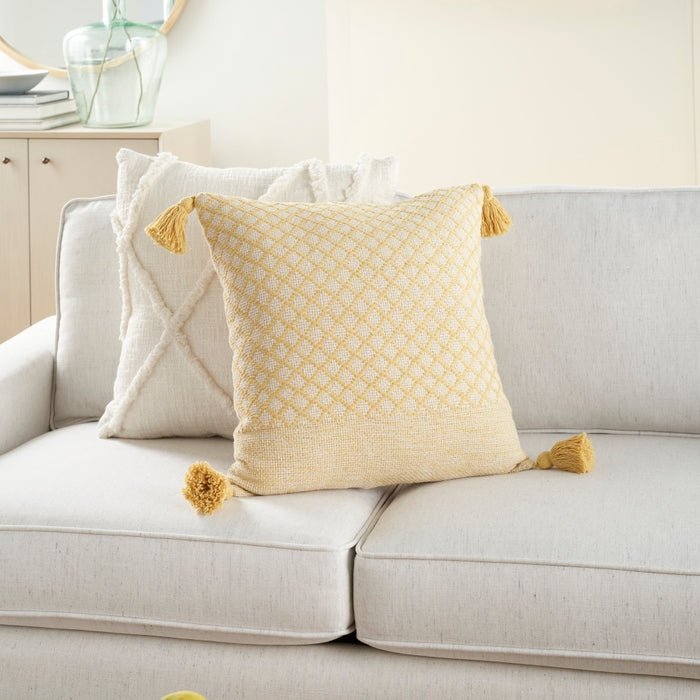 Lifestyle CN623 Yellow Pillow - Baconco