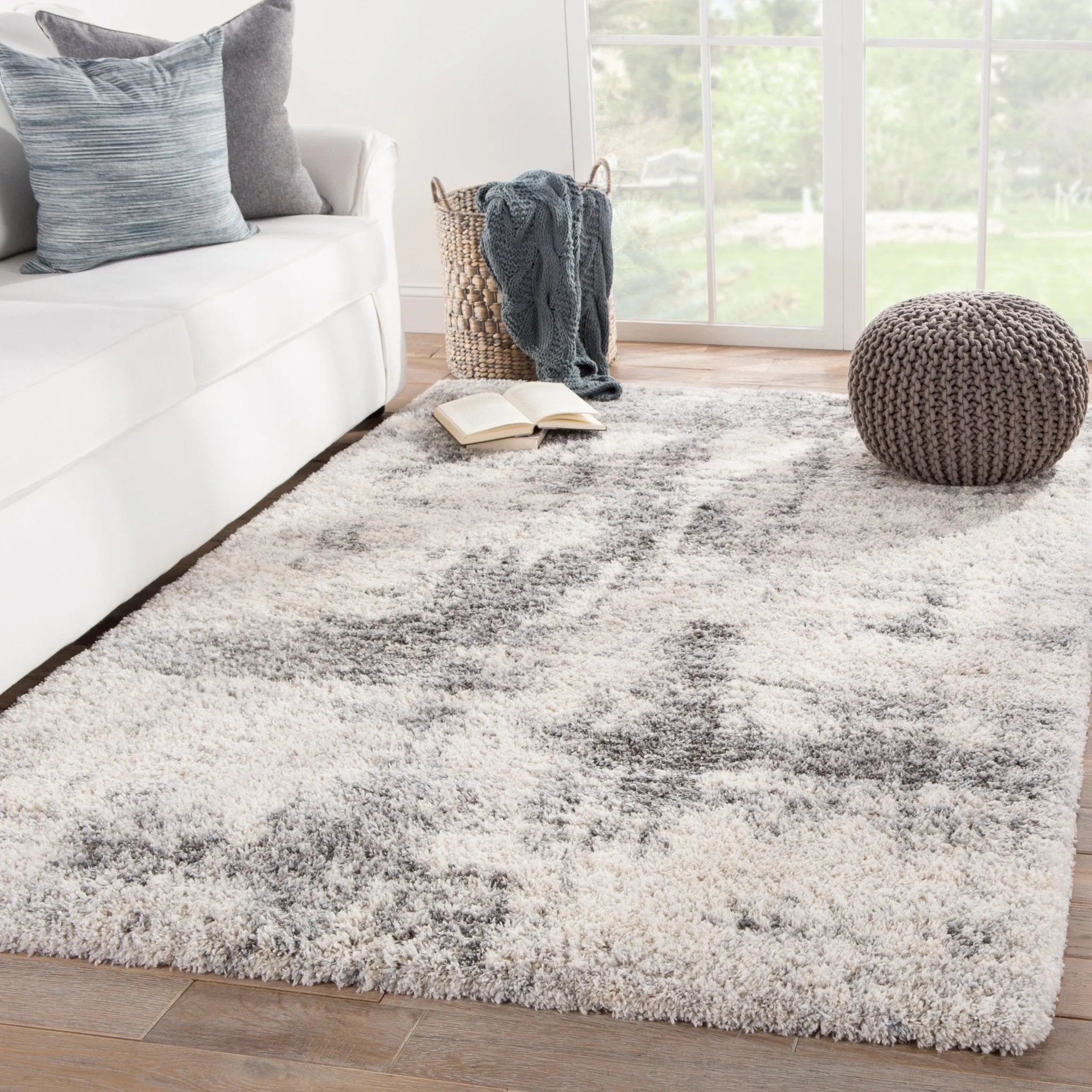 Lyra LYR04 Serenade Ivory/Light Gray Rug - Baconco