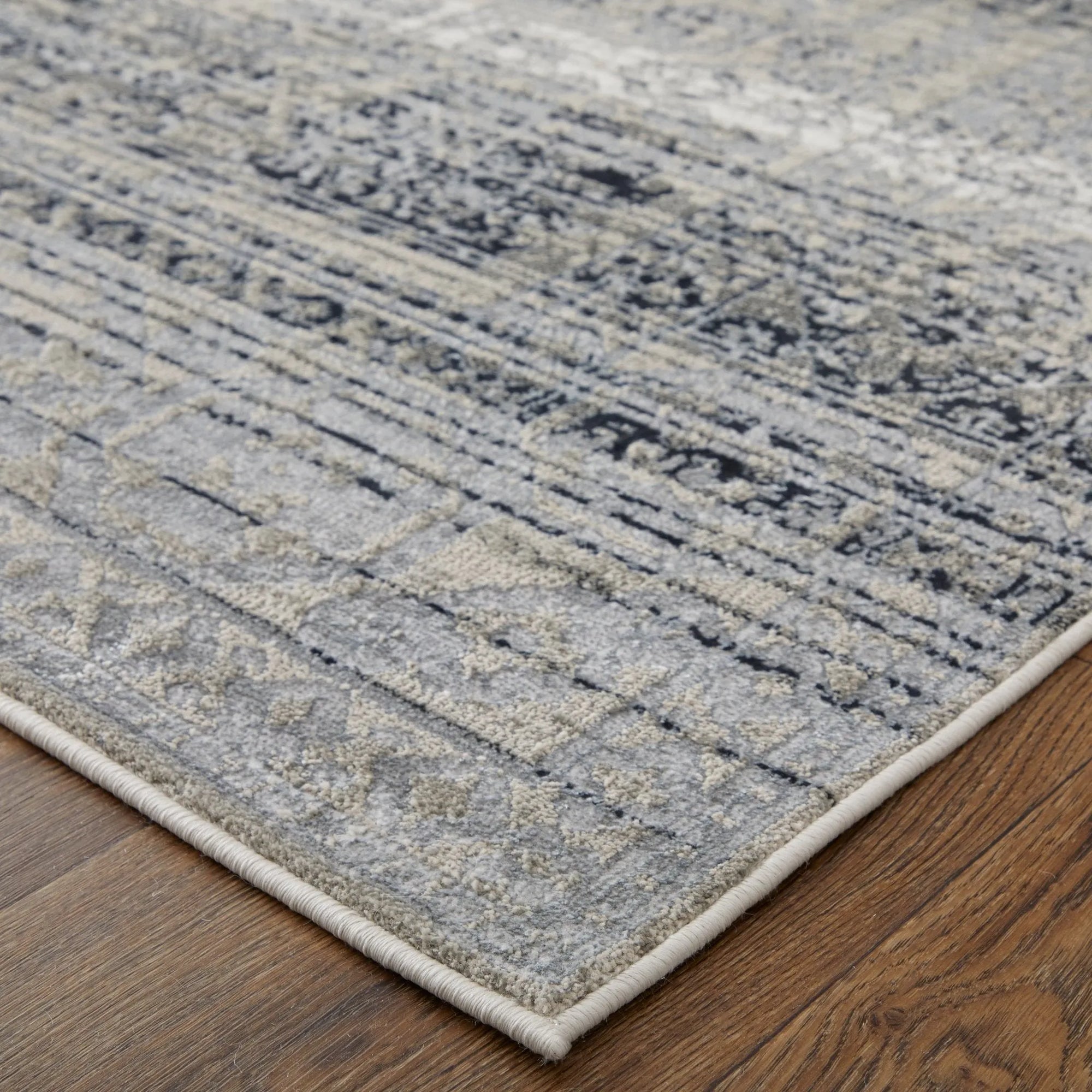 Macklaine MCK39LEF Taupe/Black Rug - Baconco