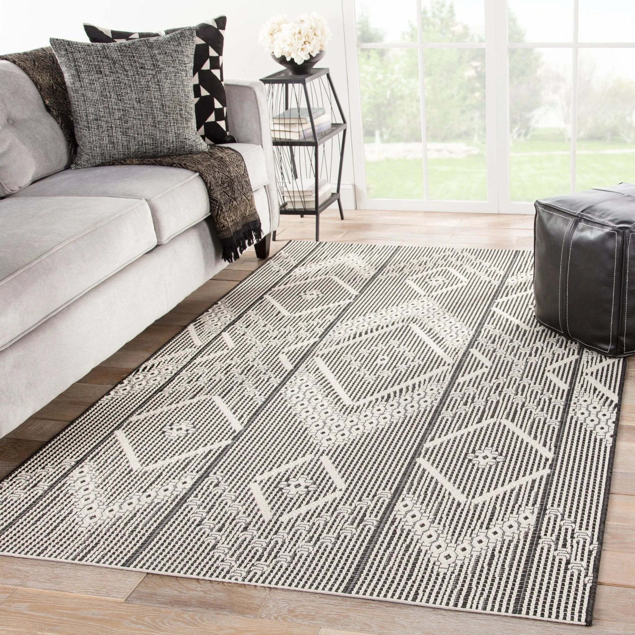 Monteclair MOC05 Shiloh Dark Gray/Cream Rug - Baconco