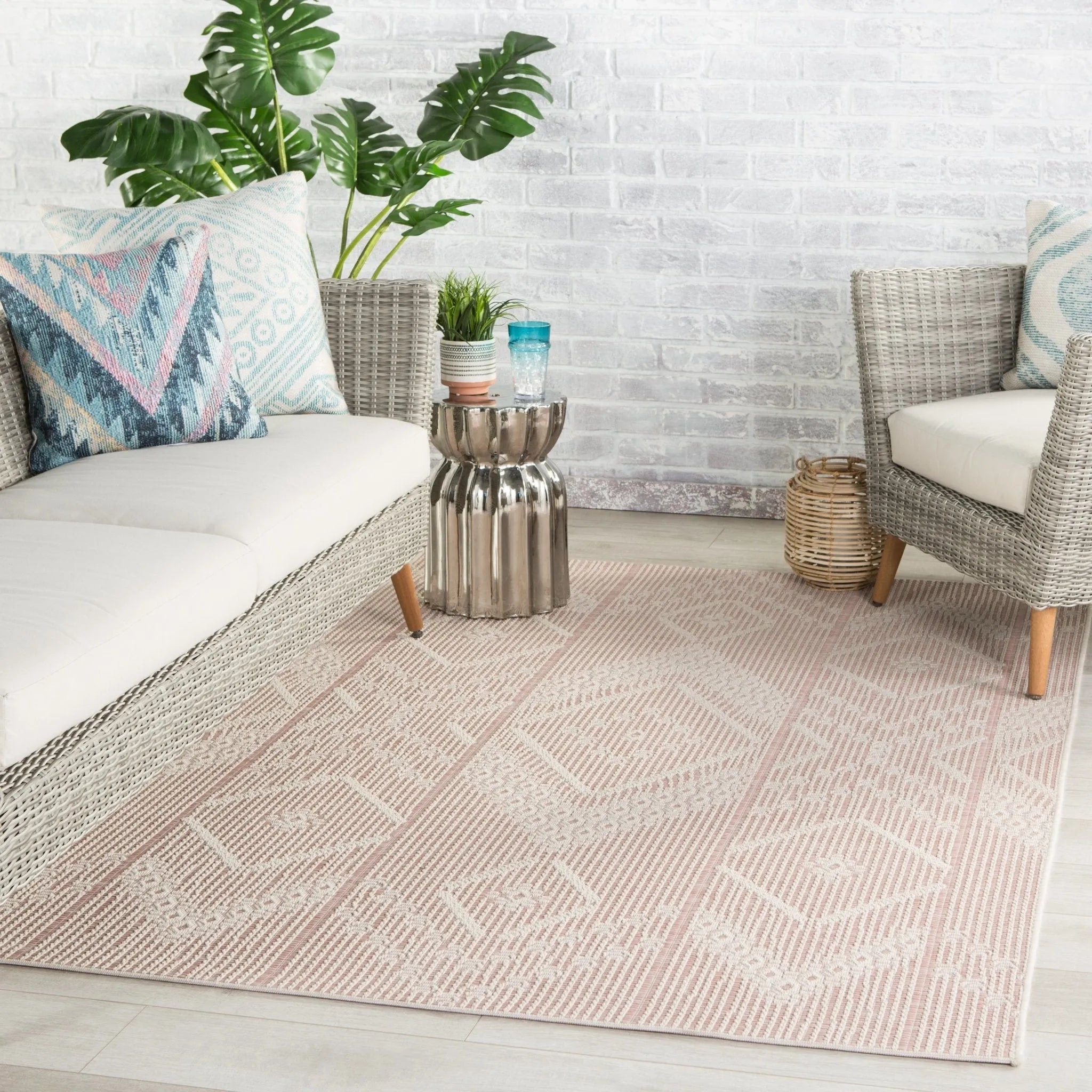 Monteclair Moc06 Shiloh Light Pink/Cream Rug - Baconco