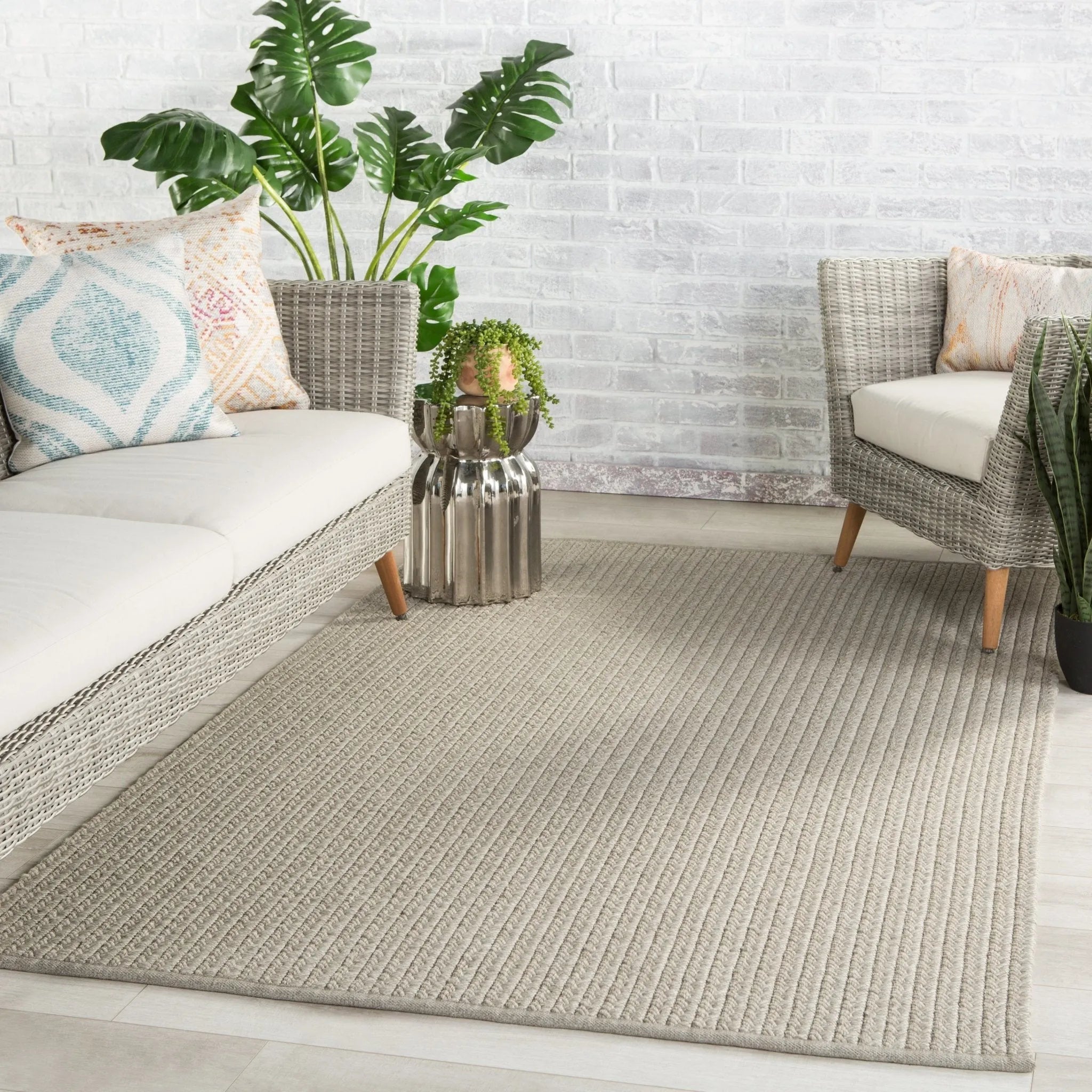 Nirvana Premium Nip05 Iver Light Gray Rug - Baconco