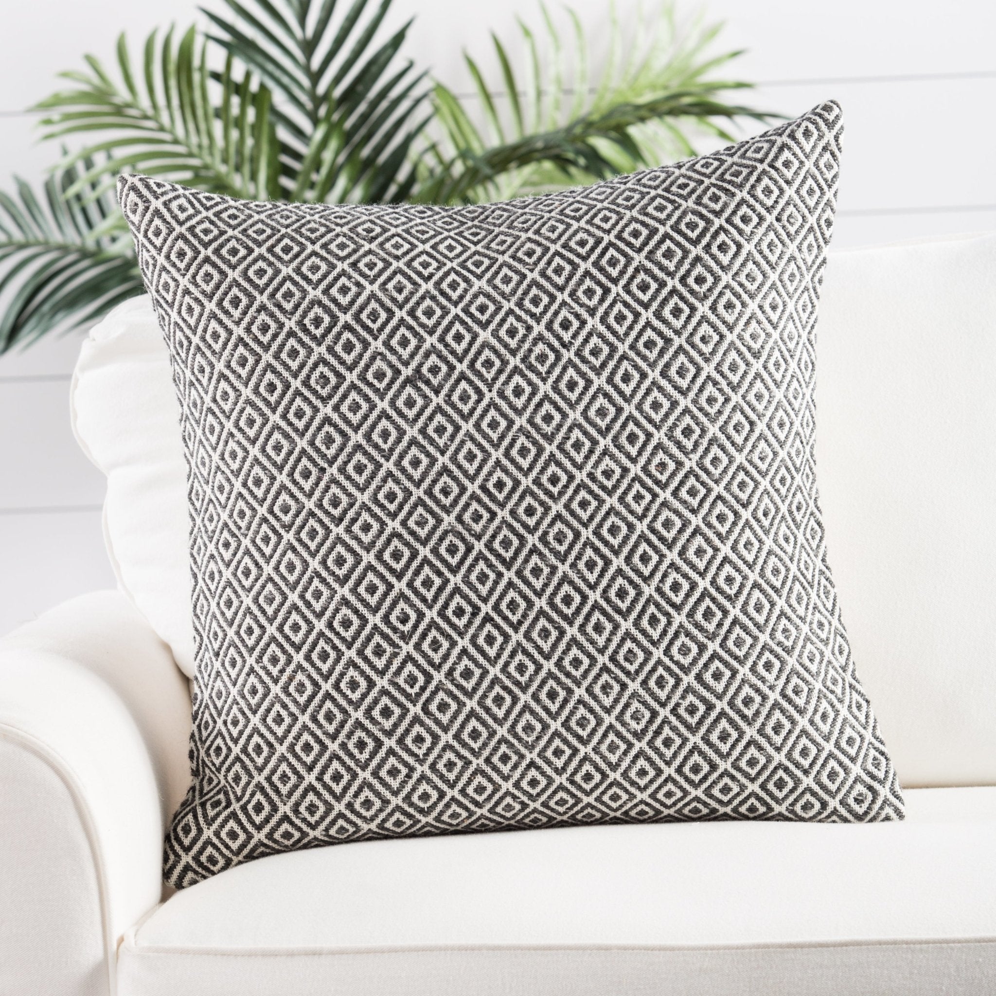 Peykan Pey05 Estes White/Dark Gray Pillow - Baconco