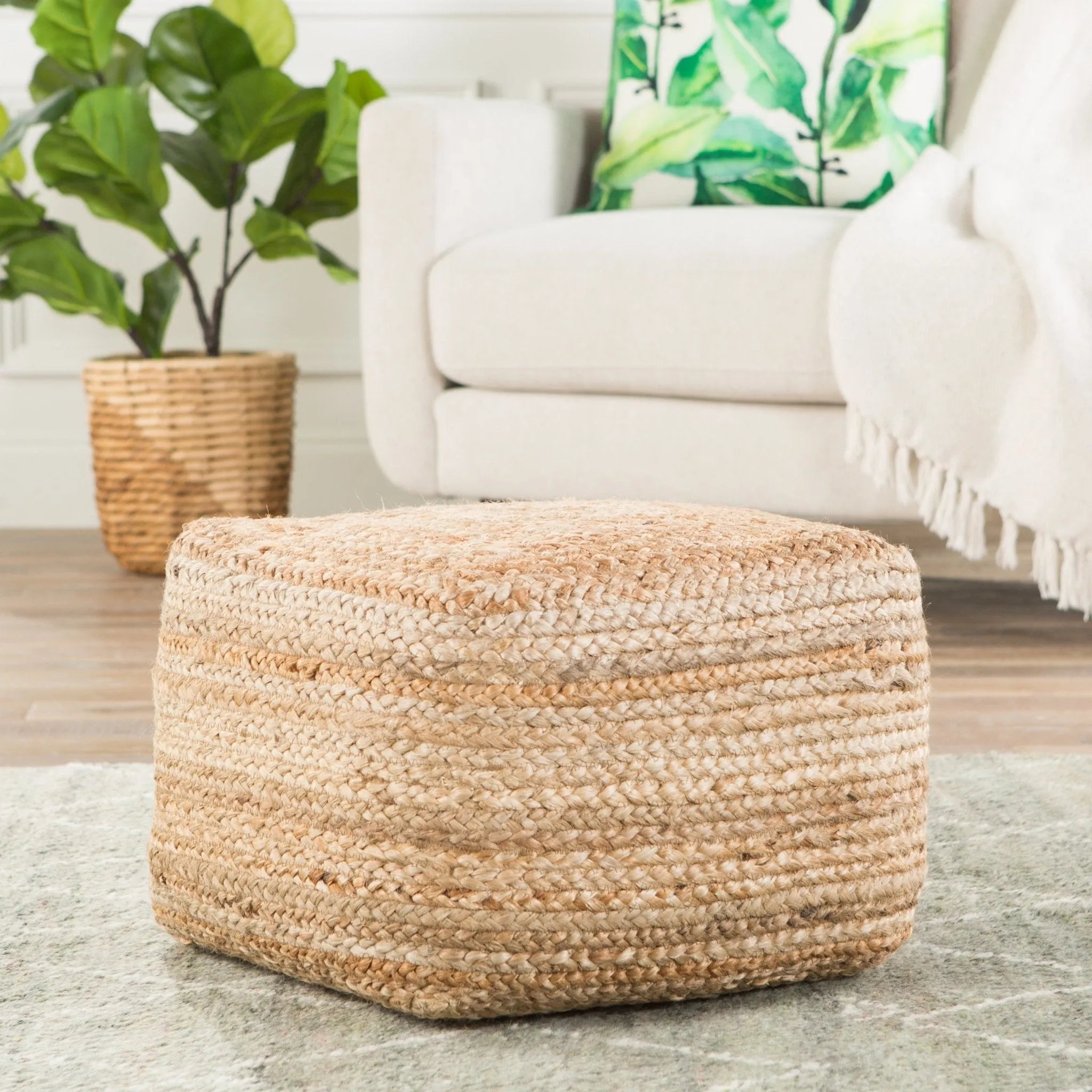 Saba SAA02 Sangam Beige Pouf - Baconco