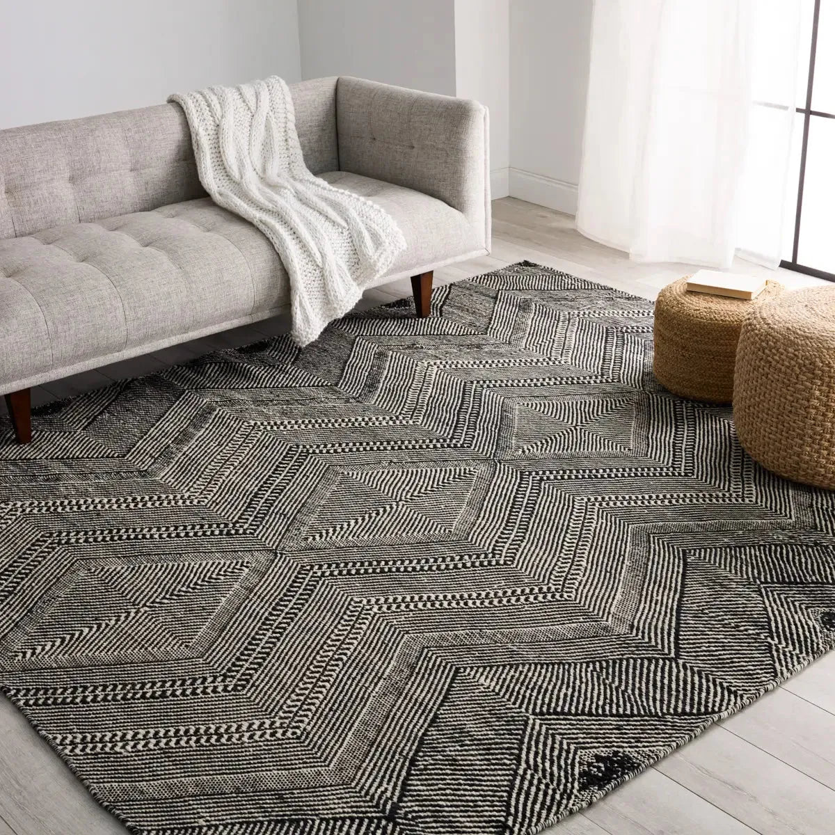 Satori STR02 Black/Cream Rug - Baconco