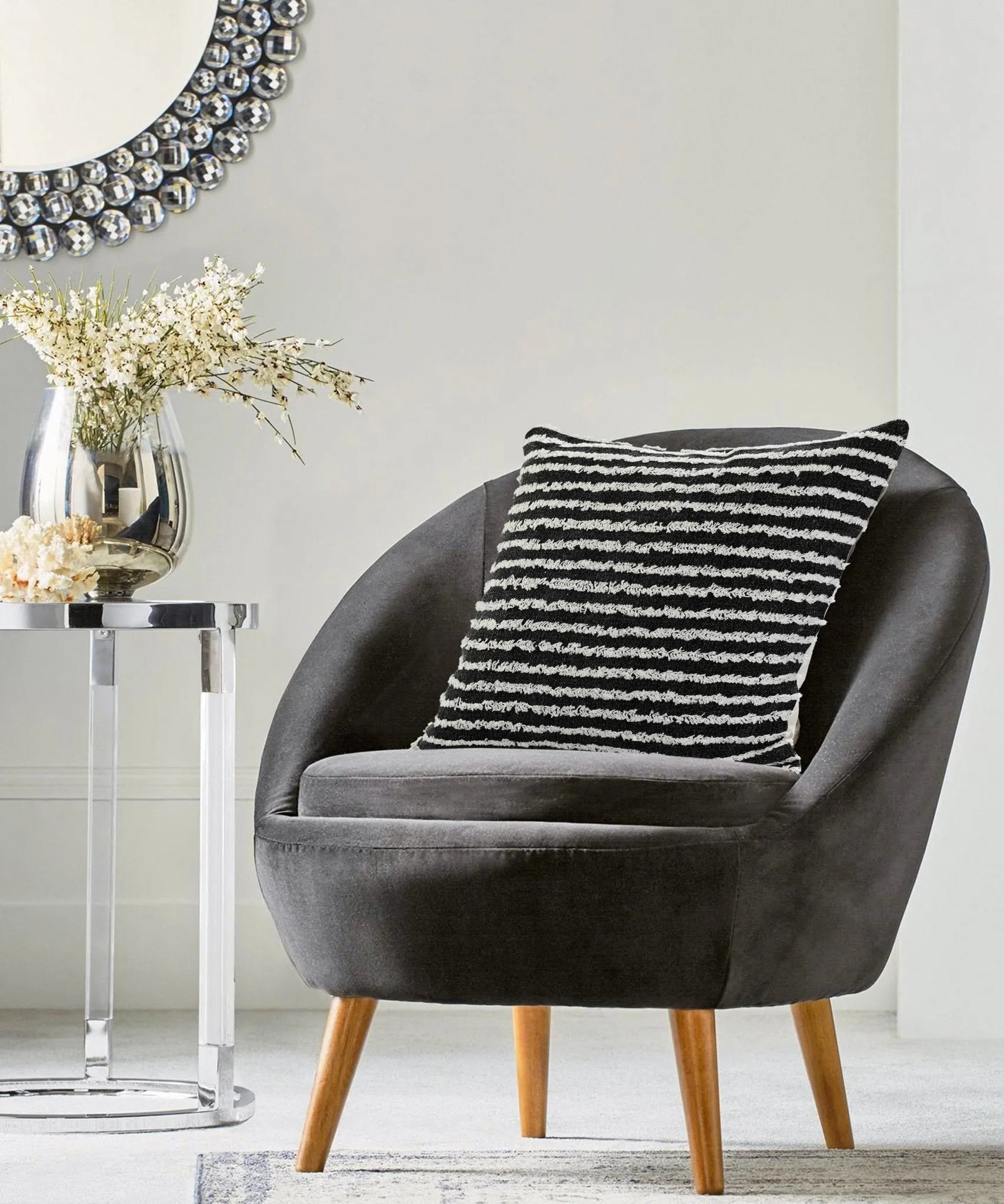 Wispy Ways Lr07713 Black/Cream Pillow - Baconco