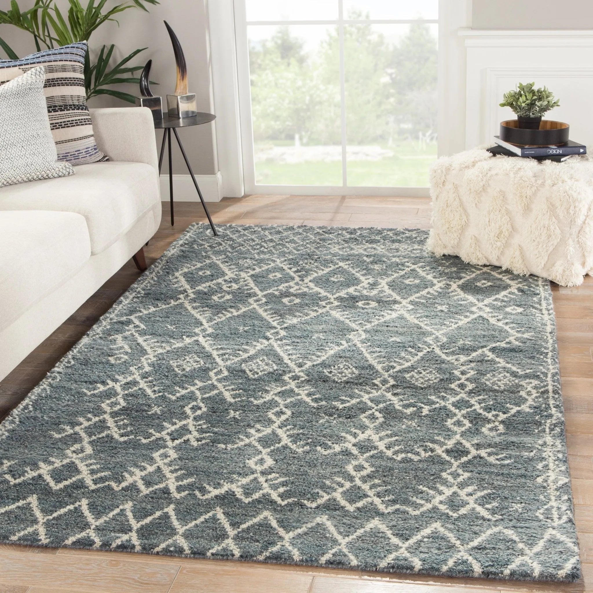 Zuri ZUI10 Zola Stormy Weather/Turbulence Rug - Baconco